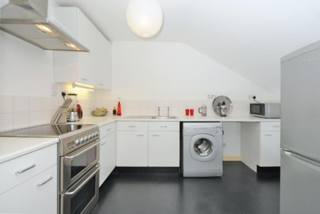 Zone 1! 2 Bed Duplex Apartment! Londres Extérieur photo